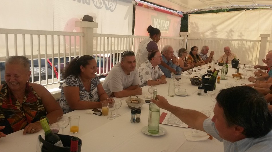 Club Philatélique Le Cagou - 69e anniversaire Club Philatélique Le Cagou - 69e anniversaire