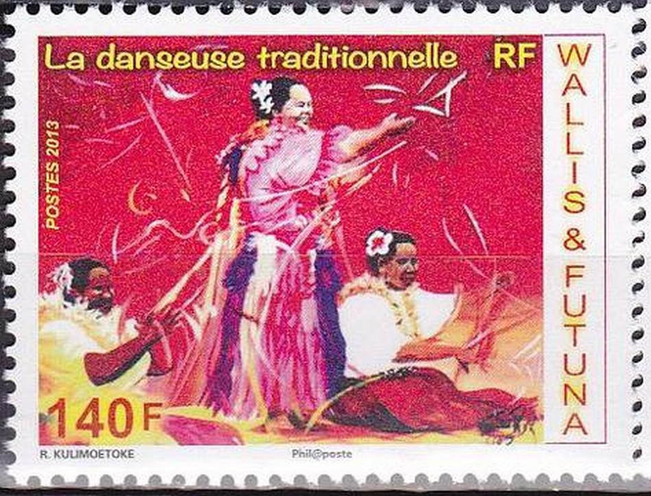 14 juin 2013 - 140 francs -  vie quotidienne: Vie quotidienne : la danseuse traditionnelle